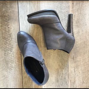 Women’s size 5.5 Calvin Klein booties